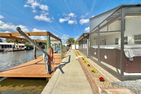 House in Flagler Beach, Florida 3 bedrooms, 239.69 sq.m. № 1537653 - photo 27