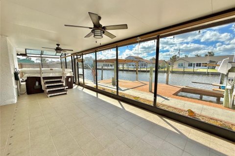 House in Flagler Beach, Florida 3 bedrooms, 239.69 sq.m. № 1537653 - photo 25