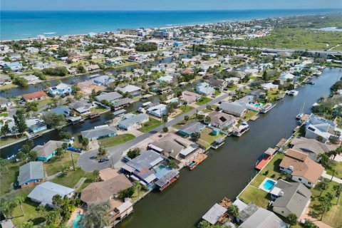 House in Flagler Beach, Florida 3 bedrooms, 239.69 sq.m. № 1537653 - photo 6