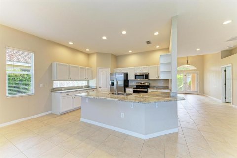 House in Bradenton, Florida 3 bedrooms, 200.85 sq.m. № 1781159 - photo 18