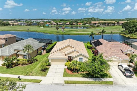 House in Bradenton, Florida 3 bedrooms, 200.85 sq.m. № 1781159 - photo 1