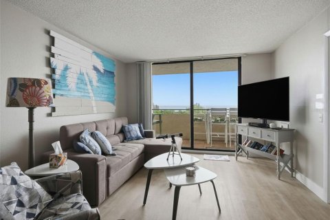Condo in Hudson, Florida, 2 bedrooms  № 2406778 - photo 6