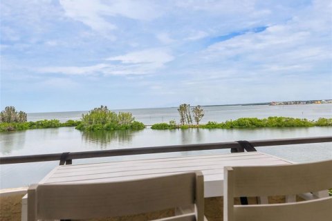 Condo in Hudson, Florida, 2 bedrooms  № 2406778 - photo 26