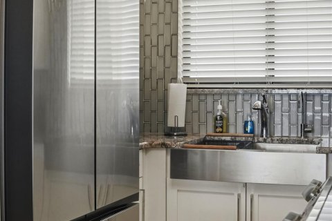 Condo in Hudson, Florida, 2 bedrooms  № 2406778 - photo 10