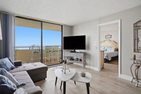 Condo in Hudson, Florida, 2 bedrooms  № 2406778 - photo 7