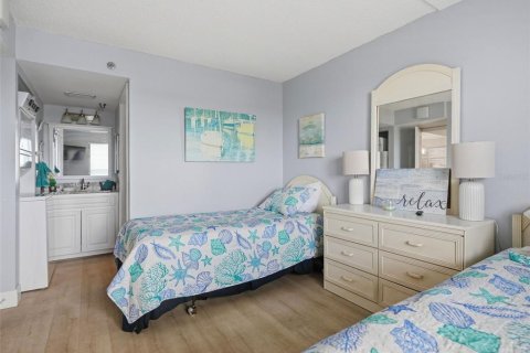 Condo in Hudson, Florida, 2 bedrooms  № 2406778 - photo 22