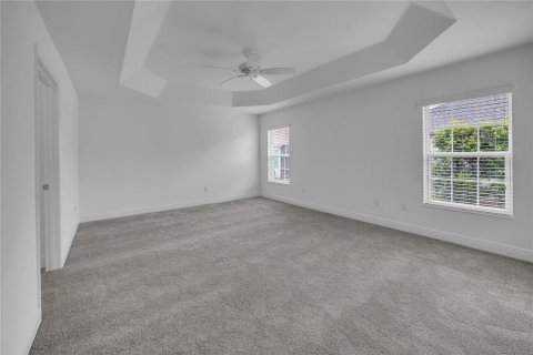House in The Villages, Florida 3 bedrooms, 191.01 sq.m. № 1911015 - photo 21