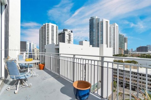 Condominio en venta en Miami, Florida, 1 dormitorio, 91.51 m2 № 1612006 - foto 28