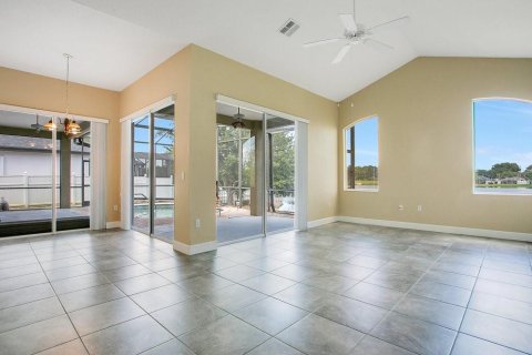 House in DeBary, Florida 3 bedrooms, 219.81 sq.m. № 1749454 - photo 13