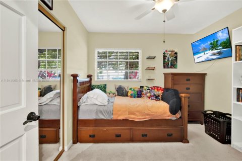 House in Cutler Bay, Florida 3 bedrooms, 125.88 sq.m. № 1850322 - photo 10