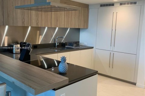 Condominio en venta en Miami, Florida, 1 dormitorio, 61.78 m2 № 1867523 - foto 12