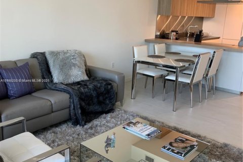 Condominio en venta en Miami, Florida, 1 dormitorio, 61.78 m2 № 1867523 - foto 7
