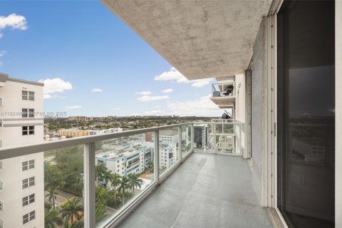 Снять в аренду кондоминиум в Майами, Флорида 1 спальня, 63.64м2, № 1989348 - фото 14