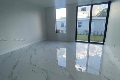 Casa en venta en Florida City, Florida, 3 dormitorios № 2000606 - foto 10