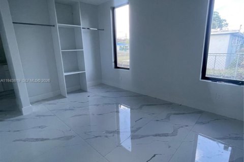 Casa en venta en Florida City, Florida, 3 dormitorios № 2000606 - foto 15