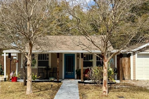 Villa ou maison à Tampa, Floride 4 chambres, 163.32 m2 № 2239860
