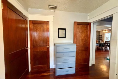 Casa en venta en Tampa, Florida, 4 dormitorios, 163.32 m2 № 2239860 - foto 25