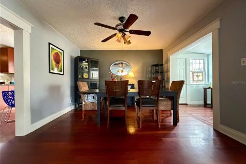 Casa en venta en Tampa, Florida, 4 dormitorios, 163.32 m2 № 2239860 - foto 11