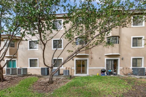 Condo in Cutler Bay, Florida, 2 bedrooms  № 2000884 - photo 28