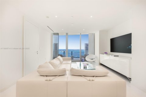 Condominio en venta en Miami, Florida, 2 dormitorios, 157.84 m2 № 1806341 - foto 5