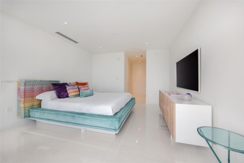 Condominio en venta en Miami, Florida, 2 dormitorios, 157.84 m2 № 1806341 - foto 13