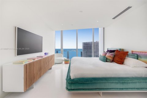 Condominio en venta en Miami, Florida, 2 dormitorios, 157.84 m2 № 1806341 - foto 12