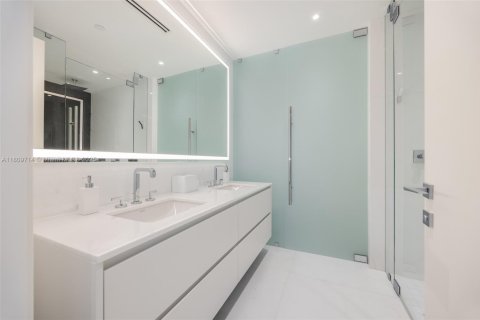 Condominio en venta en Miami, Florida, 2 dormitorios, 157.84 m2 № 1806341 - foto 15