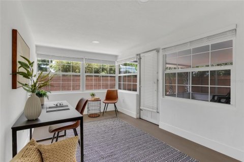 House in Sarasota, Florida 3 bedrooms, 162.58 sq.m. № 1797134 - photo 16