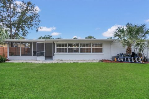 House in Sarasota, Florida 3 bedrooms, 162.58 sq.m. № 1797134 - photo 25