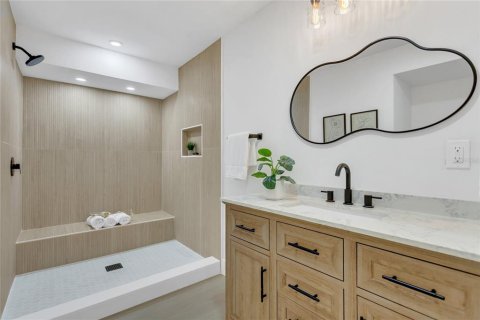 House in Sarasota, Florida 3 bedrooms, 162.58 sq.m. № 1797134 - photo 18