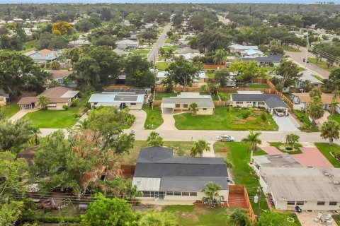 House in Sarasota, Florida 3 bedrooms, 162.58 sq.m. № 1797134 - photo 30