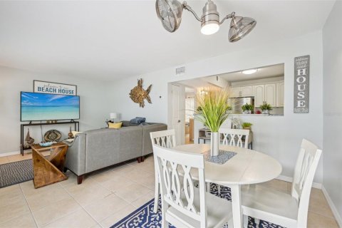 Condominio en venta en Bradenton Beach, Florida, 1 dormitorio, 55.18 m2 № 1616798 - foto 18