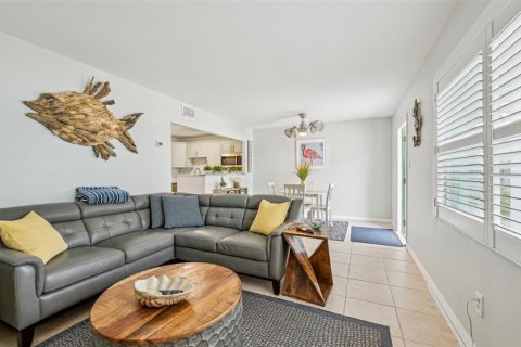 Condominio en venta en Bradenton Beach, Florida, 1 dormitorio, 55.18 m2 № 1616798 - foto 5
