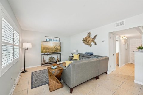 Condominio en venta en Bradenton Beach, Florida, 1 dormitorio, 55.18 m2 № 1616798 - foto 4