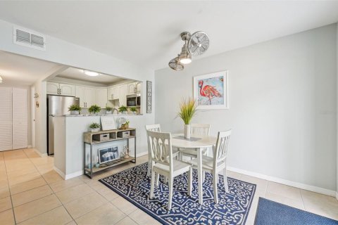 Condominio en venta en Bradenton Beach, Florida, 1 dormitorio, 55.18 m2 № 1616798 - foto 21