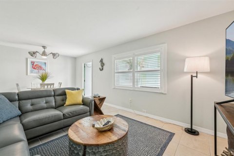 Condominio en venta en Bradenton Beach, Florida, 1 dormitorio, 55.18 m2 № 1616798 - foto 17