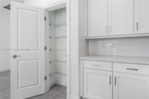 Copropriété à louer à Deerfield Beach, Floride: 3 chambres, 175.4 m2 № 2043175 - photo 14