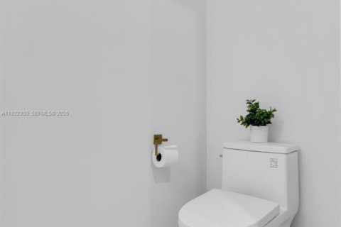 Condo in Miami, Florida, 3 bedrooms № 2154550 - photo 28