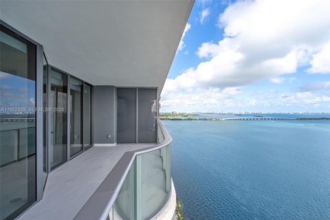 Condo in Miami, Florida, 3 bedrooms № 2154550 - photo 3