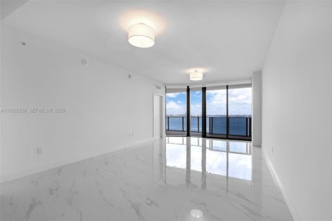 Condo in Miami, Florida, 3 bedrooms № 2154550 - photo 17