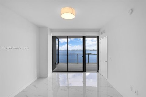 Condo in Miami, Florida, 3 bedrooms № 2154550 - photo 22