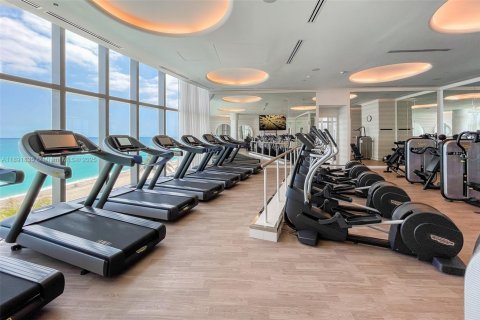 Condo in Sunny Isles Beach, Florida, 2 bedrooms  № 1945423 - photo 21