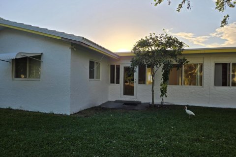 Купить виллу или дом в Плантация, Флорида 6 комнат, 144.93м2, № 2146368 - фото 10