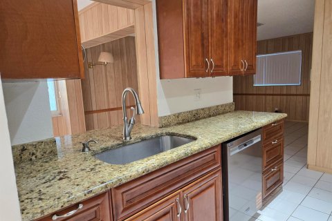 Купить виллу или дом в Плантация, Флорида 6 комнат, 144.93м2, № 2146368 - фото 5
