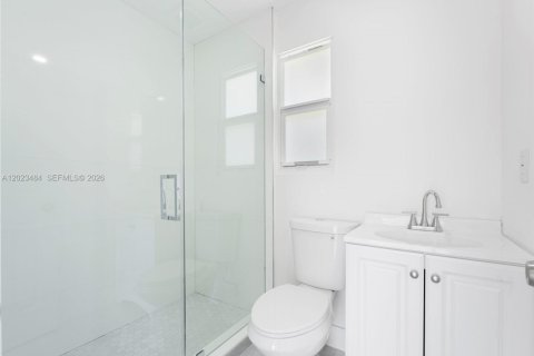 Villa ou maison à vendre à Opa-locka, Floride: 4 chambres, 127 m2 № 2257190 - photo 25