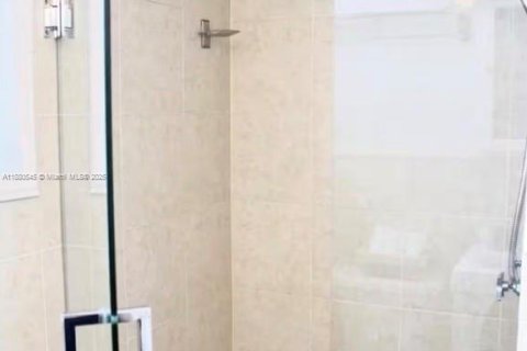 Apartamento en alquiler en Hollywood, Florida, 1 dormitorio, 146.14 m2 № 1929121 - foto 7