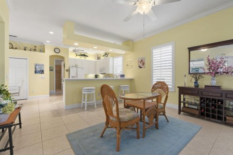 Villa ou maison à vendre à St. Lucie, Floride: 3 chambres, 187.01 m2 № 2241539 - photo 9