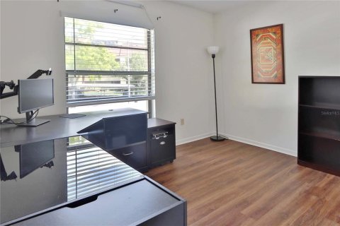 Condo in Tampa, Florida, 2 bedrooms  № 1834857 - photo 22