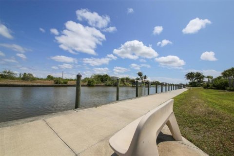 Casa en venta en Port Charlotte, Florida, 3 dormitorios, 203.73 m2 № 2111107 - foto 23