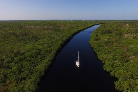 Casa en venta en Port Charlotte, Florida, 3 dormitorios, 203.73 m2 № 2111107 - foto 18